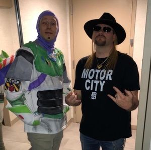 Meet your Posher, Devin